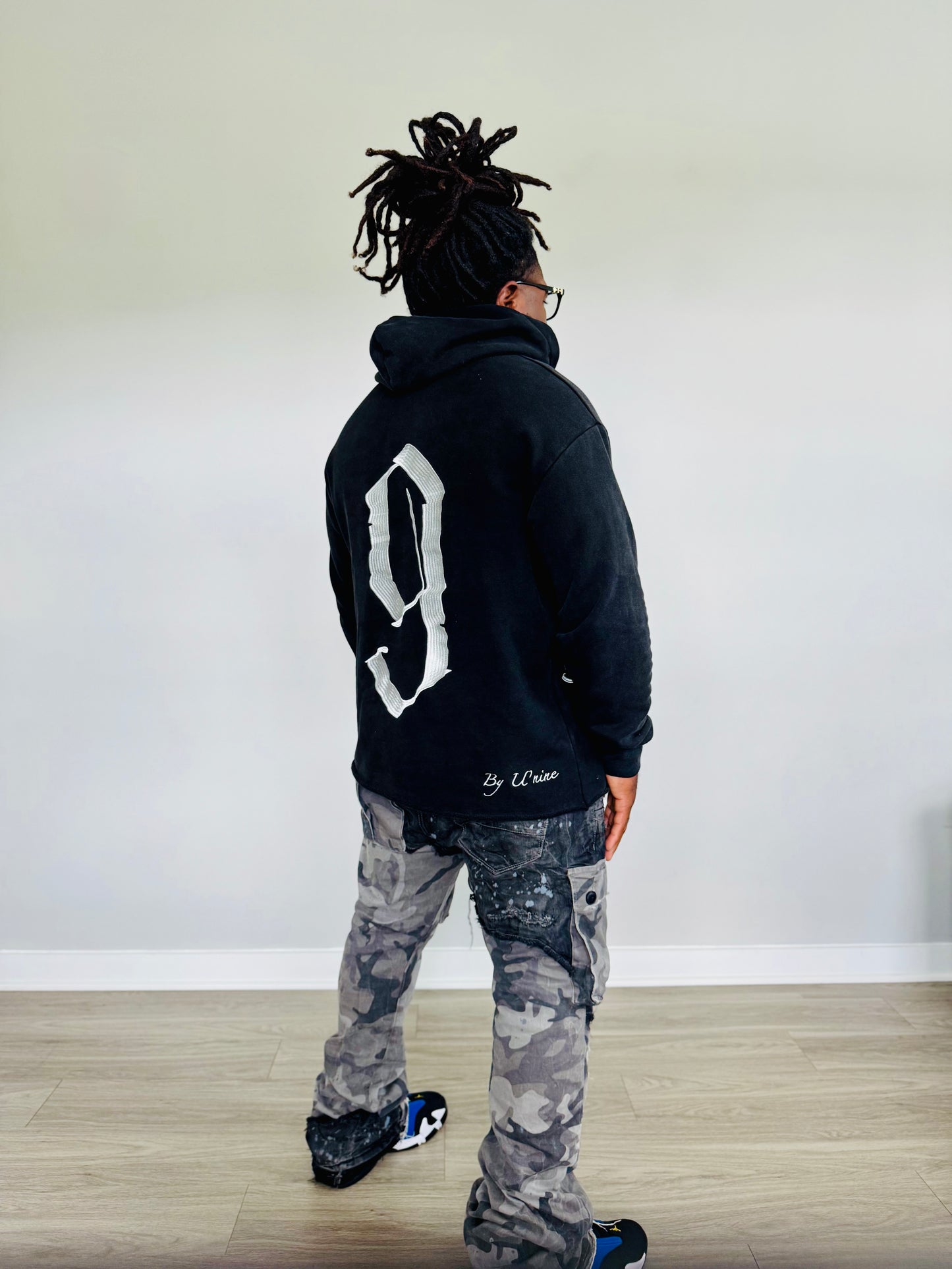 Kar’Davei Cropped Hoodie Black/White